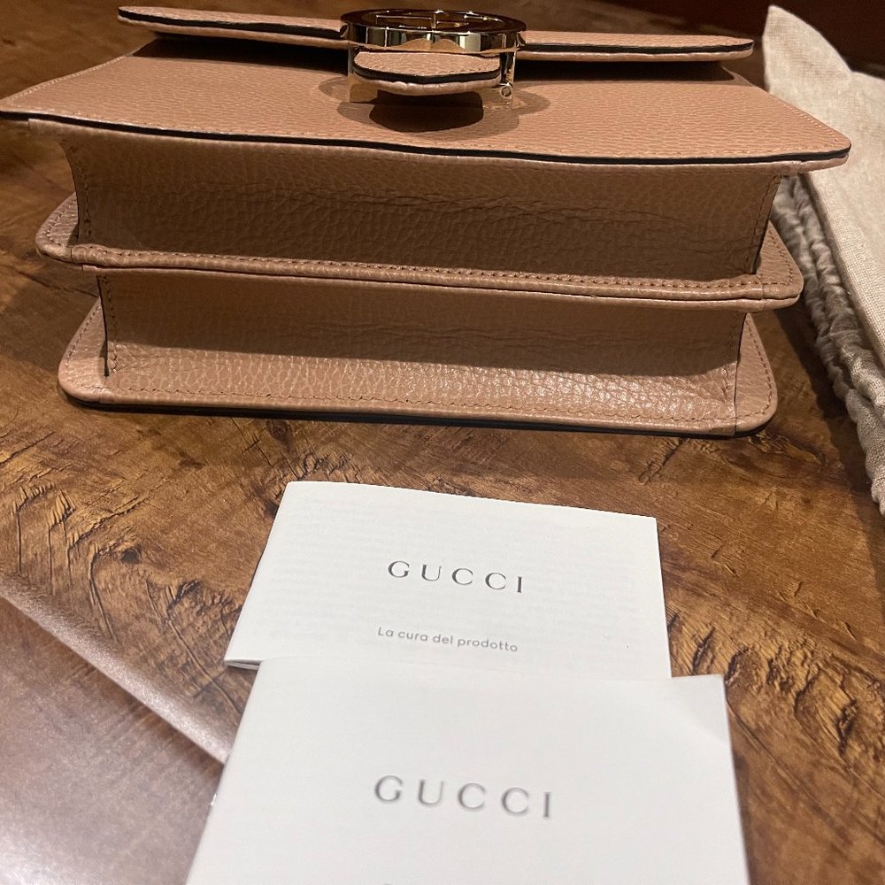 GUCCI INTERLOCKING G SMALL LEATHER SHOULDER BAG